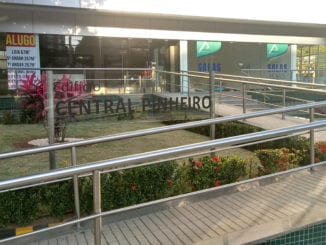 Avenida Anita Garibaldi, 1211